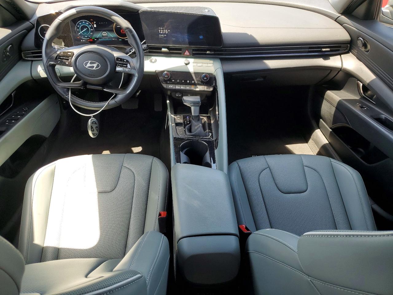 Hyundai ELANTRA Limited