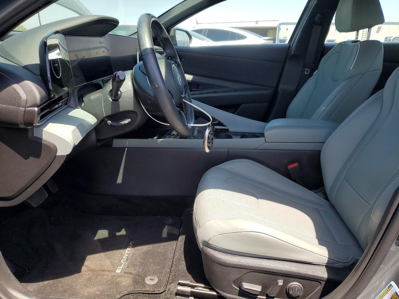 Hyundai ELANTRA Limited