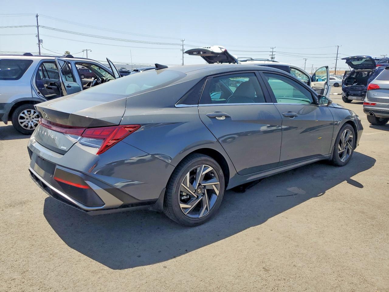 Hyundai ELANTRA Limited
