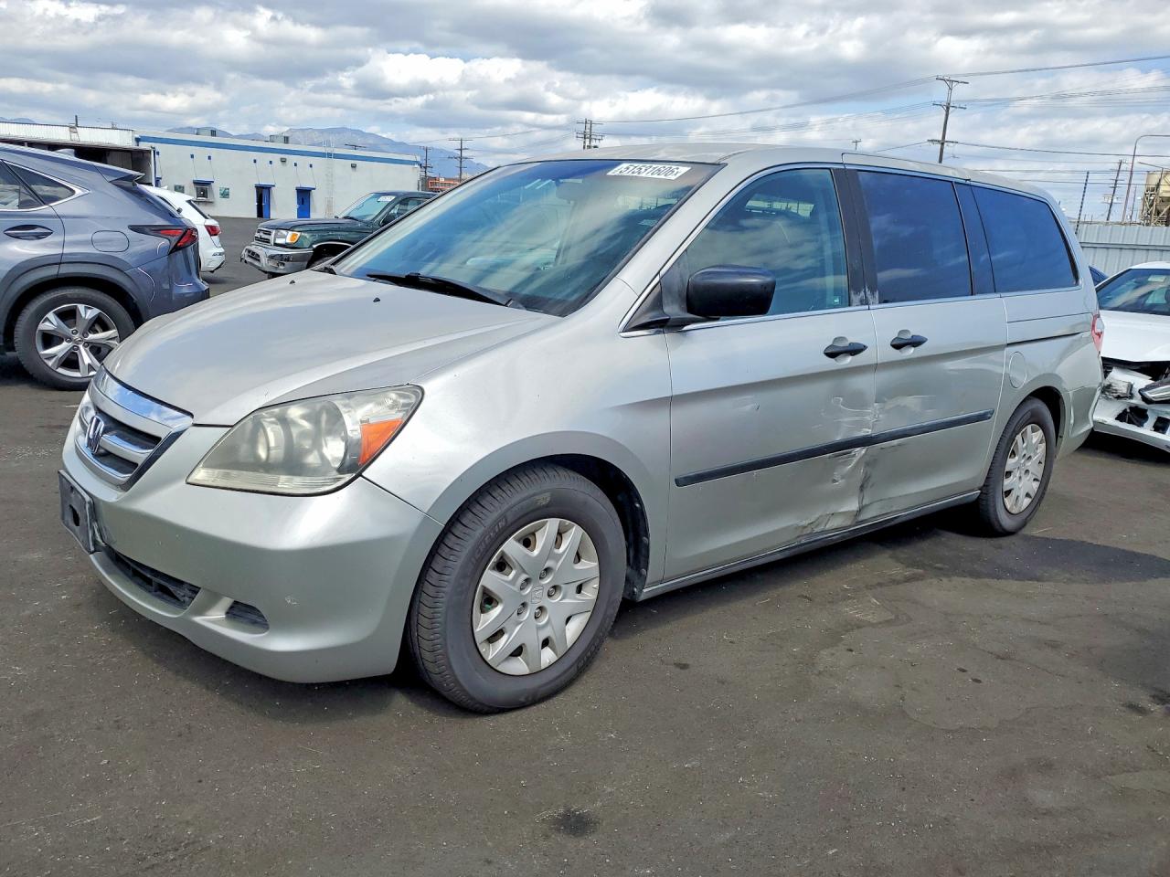 Salvage Honda Odyssey Image