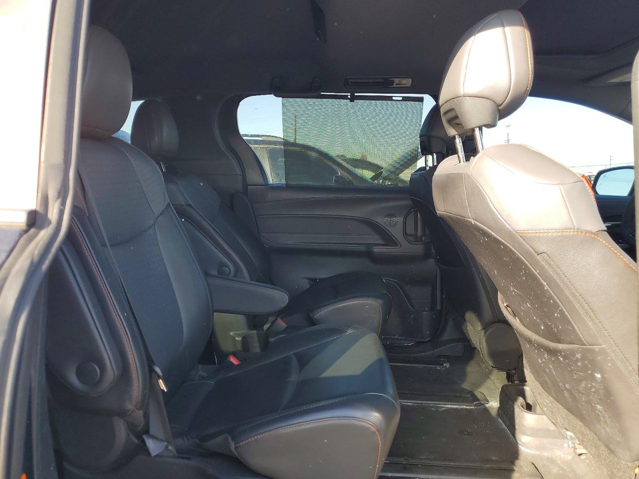 Toyota Sienna Xse