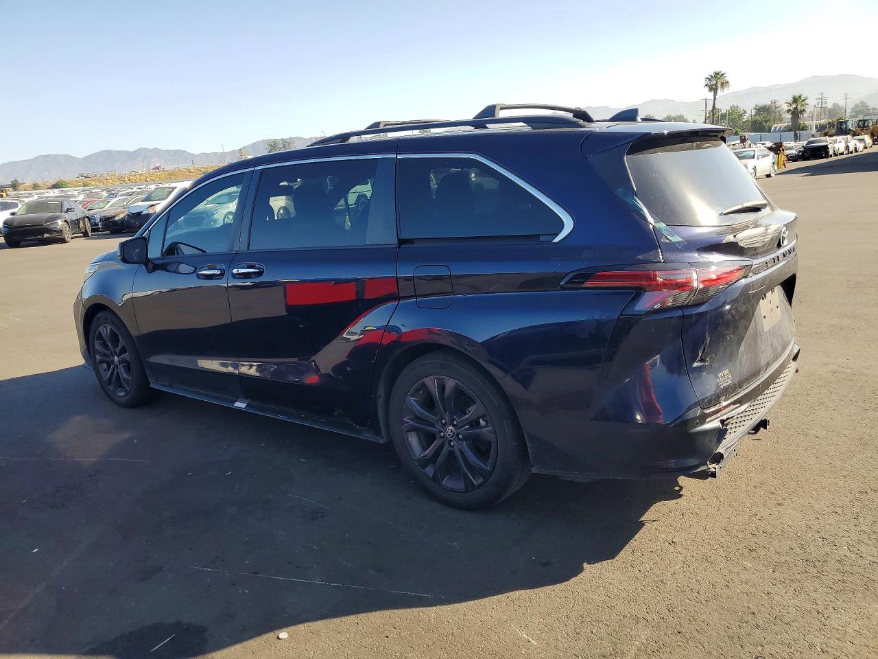 Toyota Sienna Xse