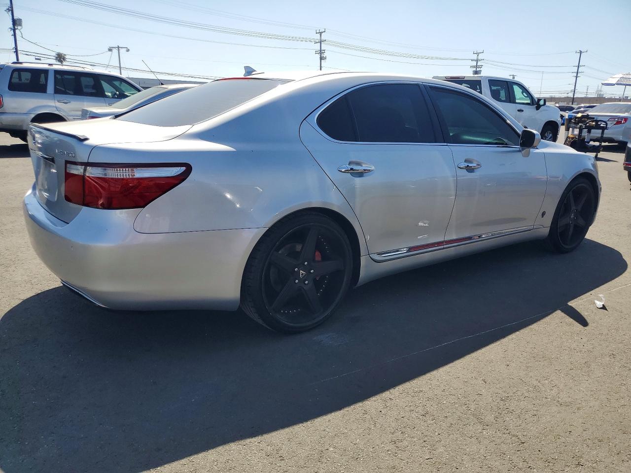 Lexus LS 460