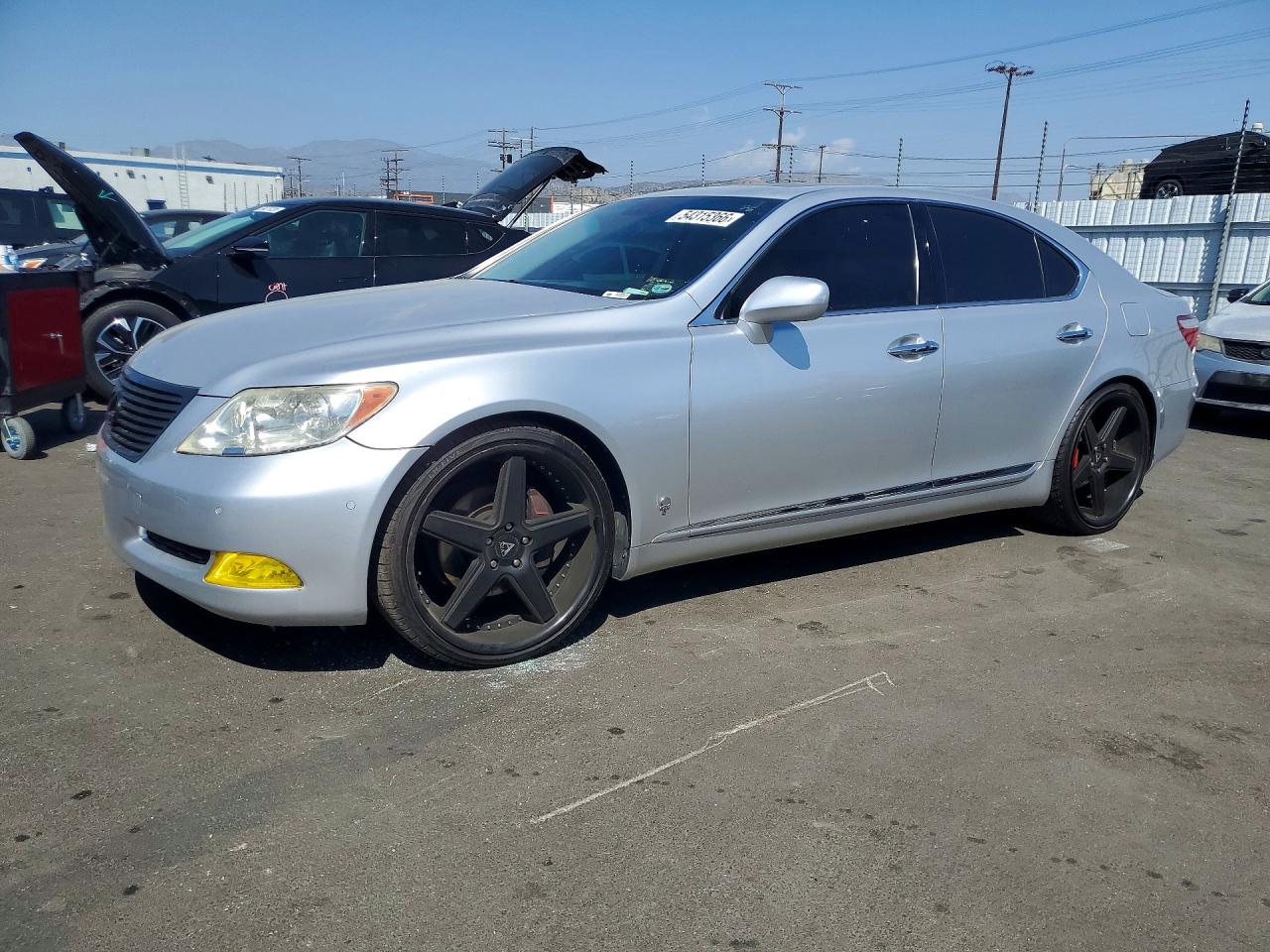 Salvage Lexus LS Image