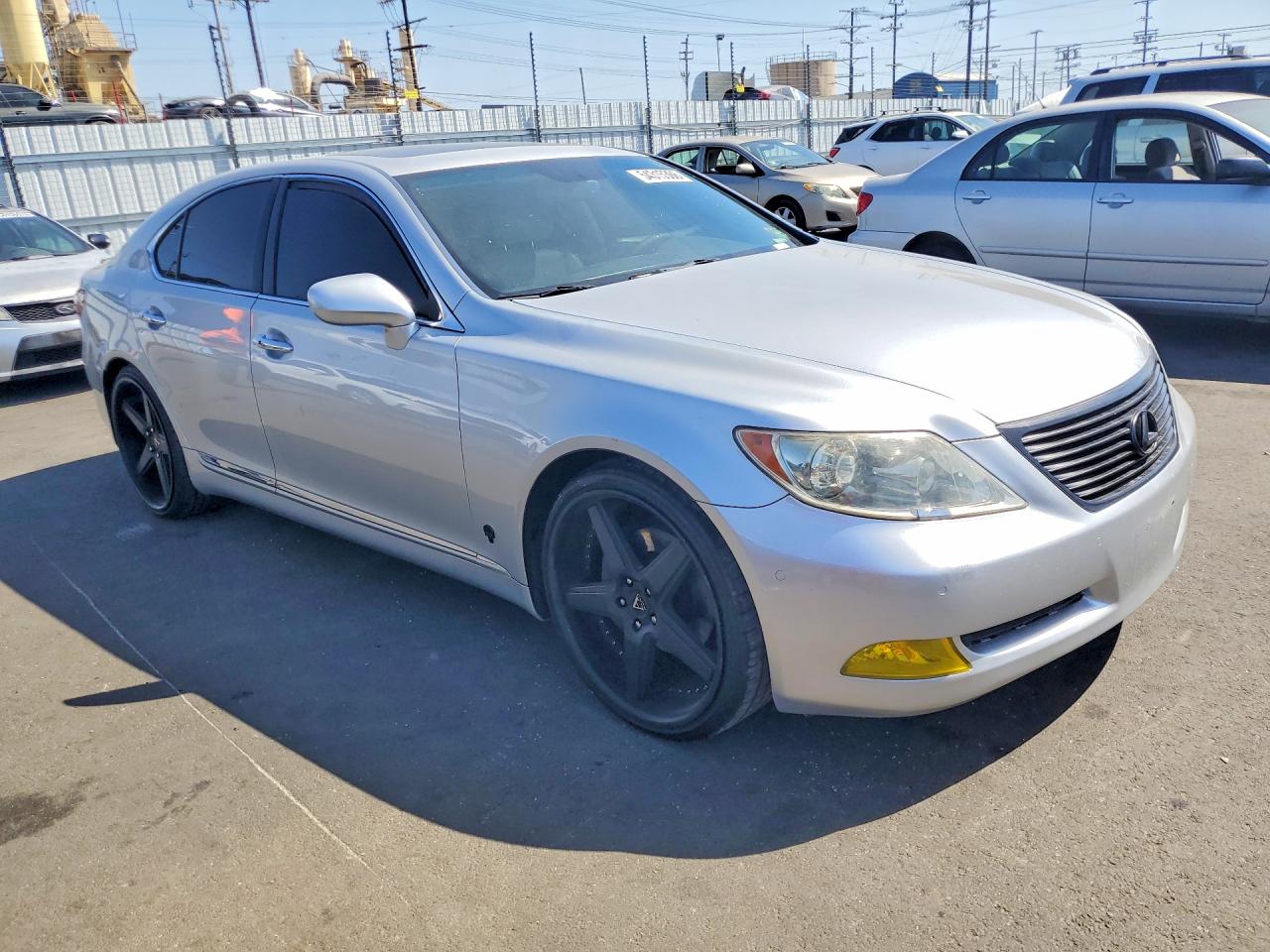 Lexus LS 460