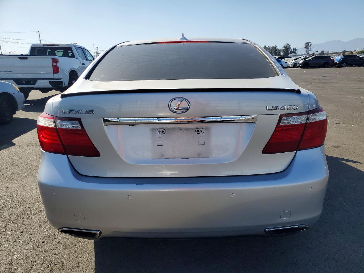Lexus LS 460