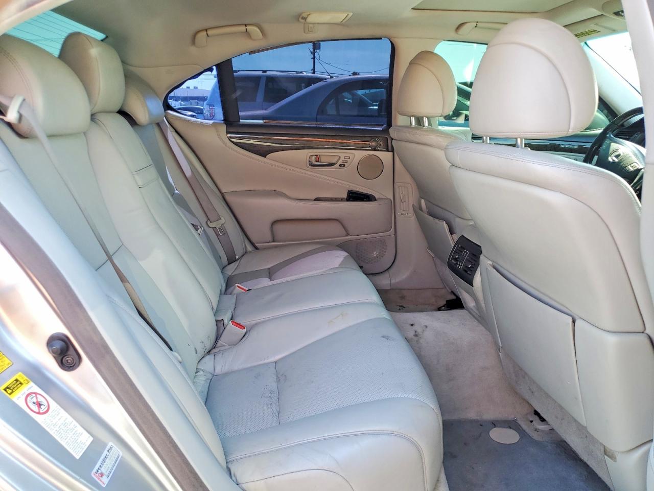 Lexus LS 460
