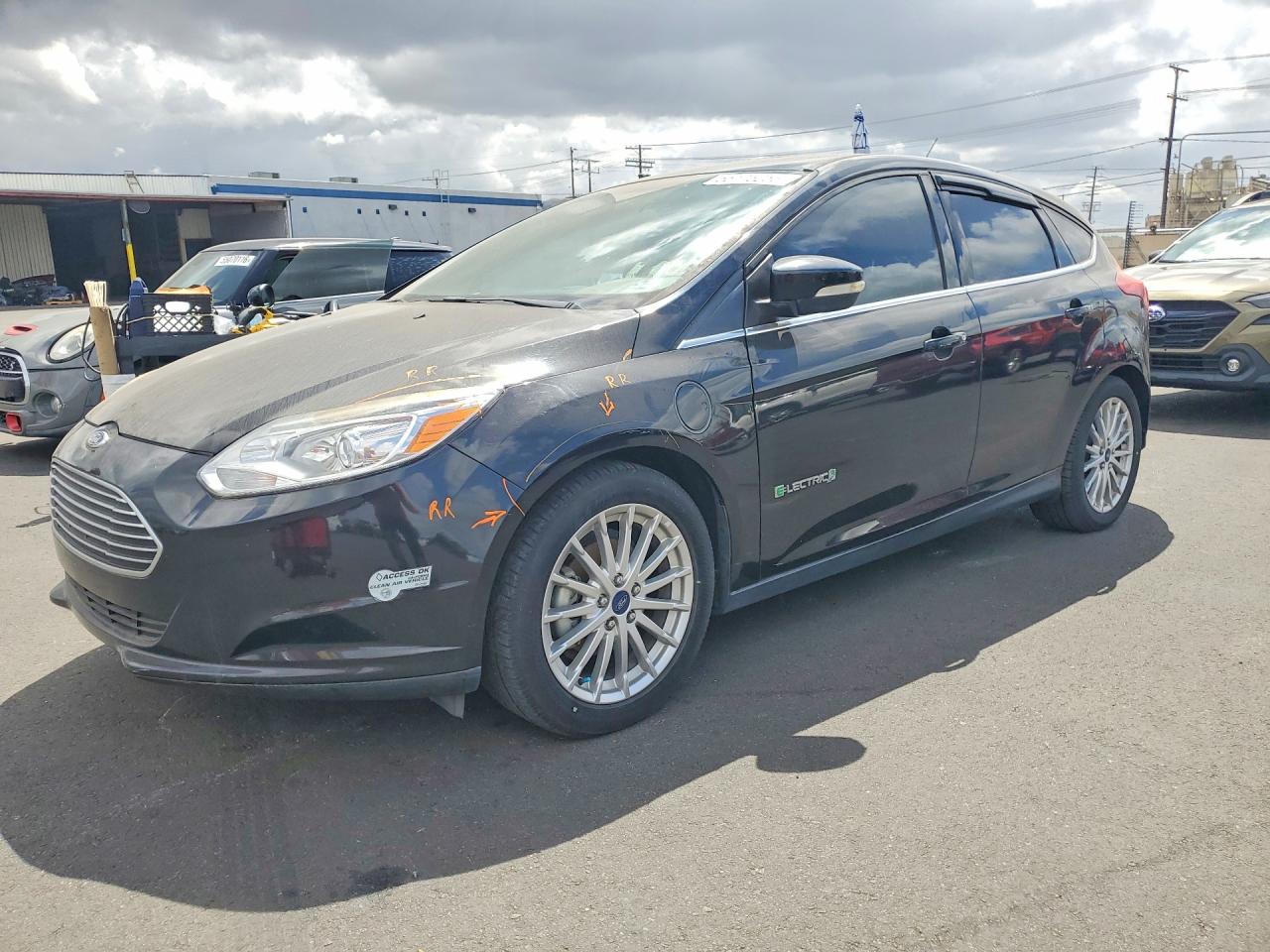 Salvage Ford Focus Image