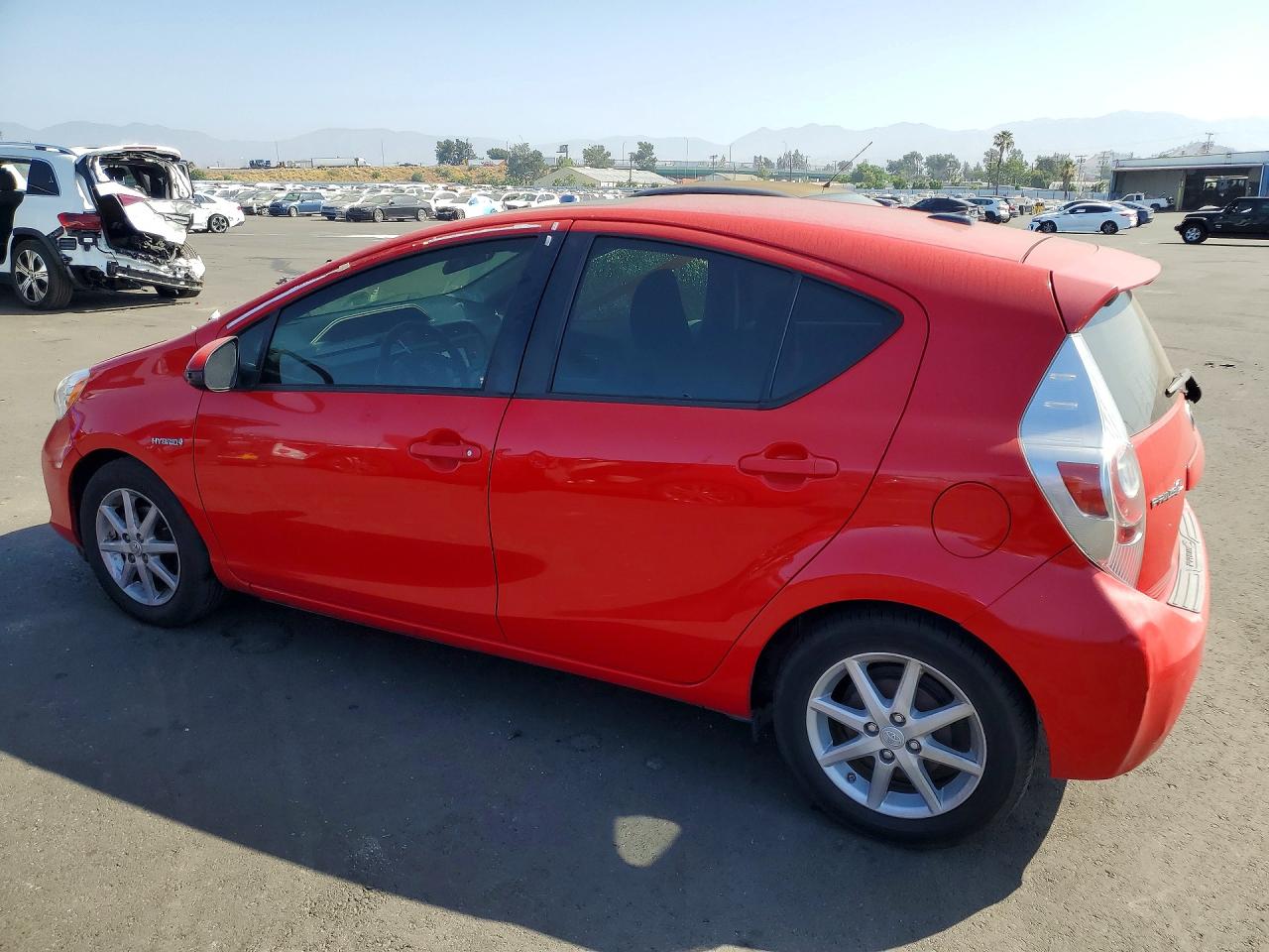 Toyota Prius c Three