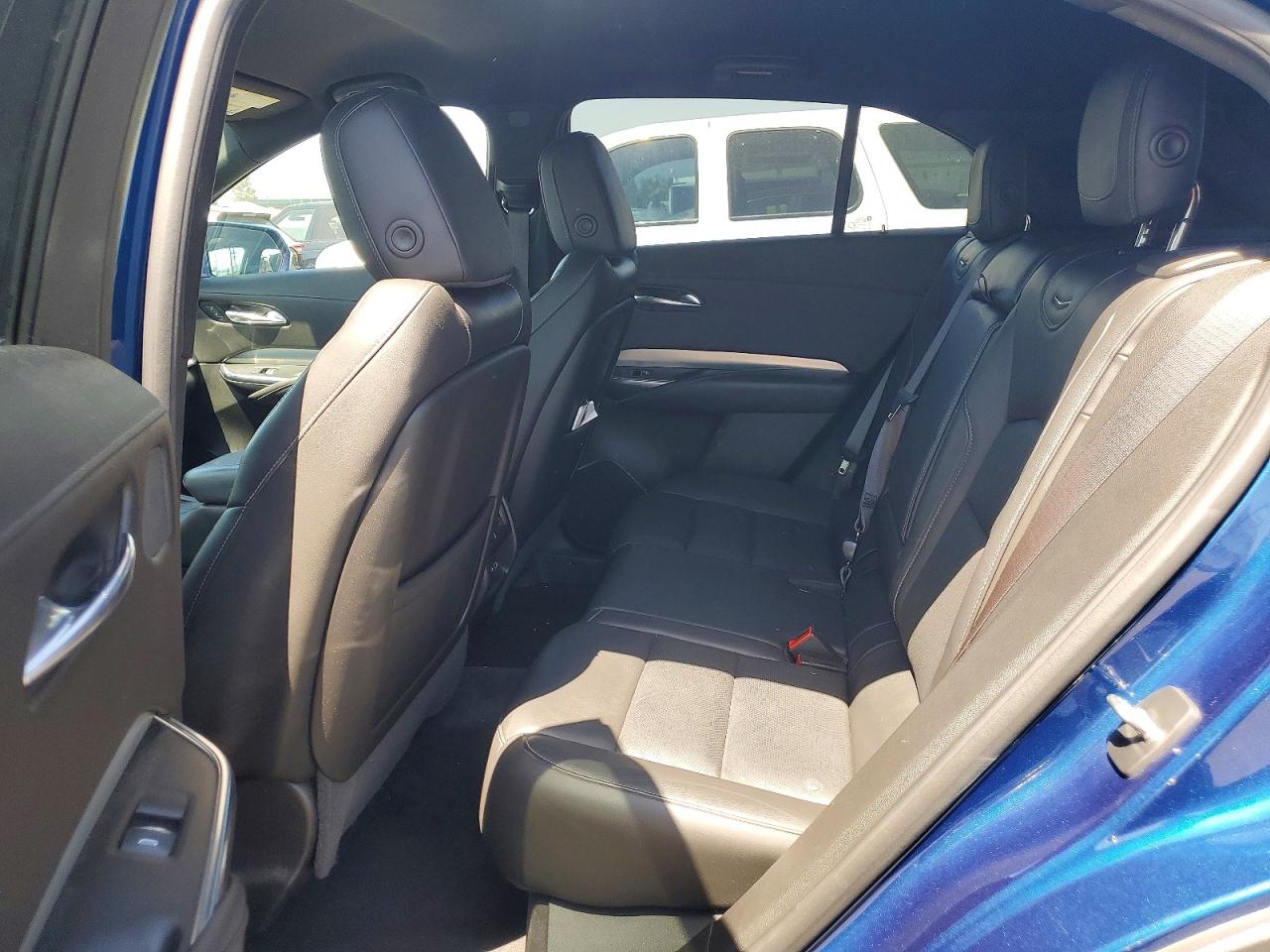 Cadillac XT4 Premium Luxury
