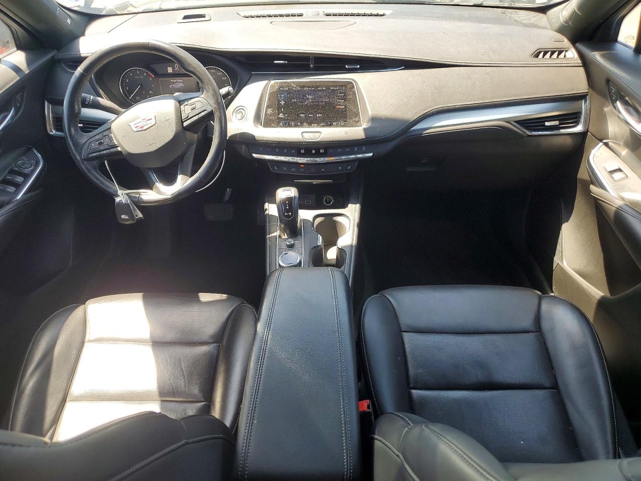 Cadillac XT4 Premium Luxury