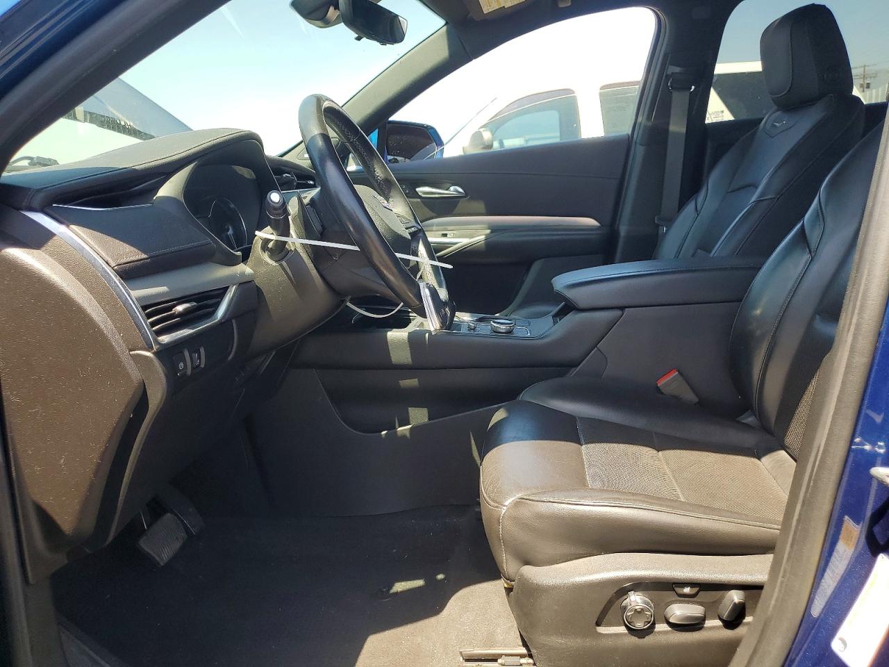 Cadillac XT4 Premium Luxury