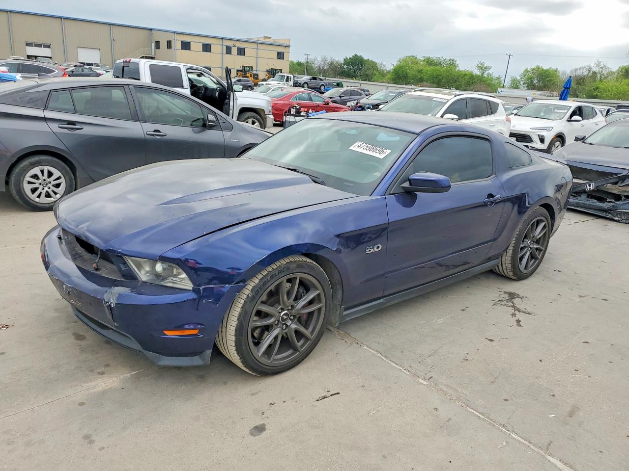 Salvage Ford Mustang Image