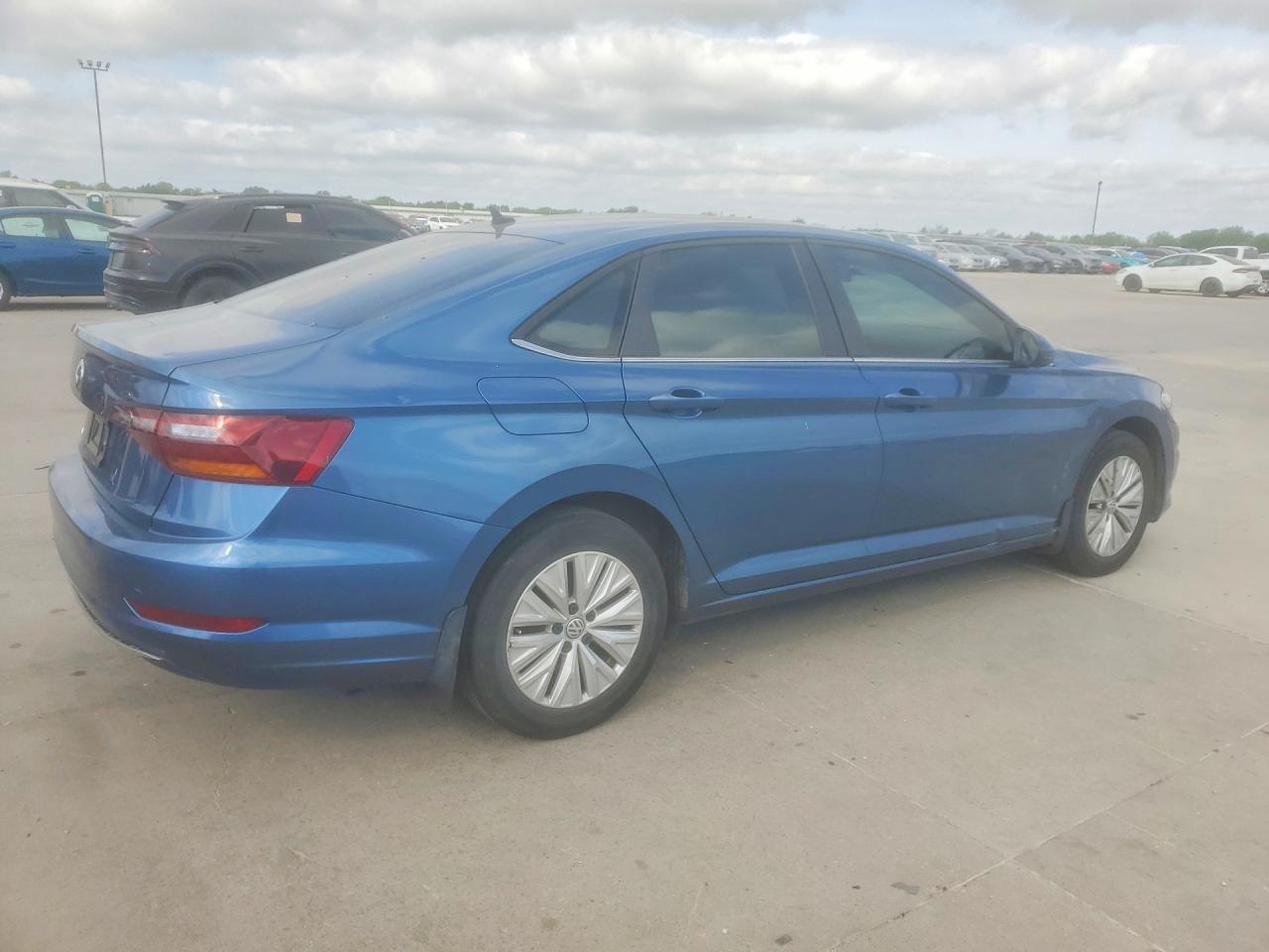 Volkswagen Jetta S