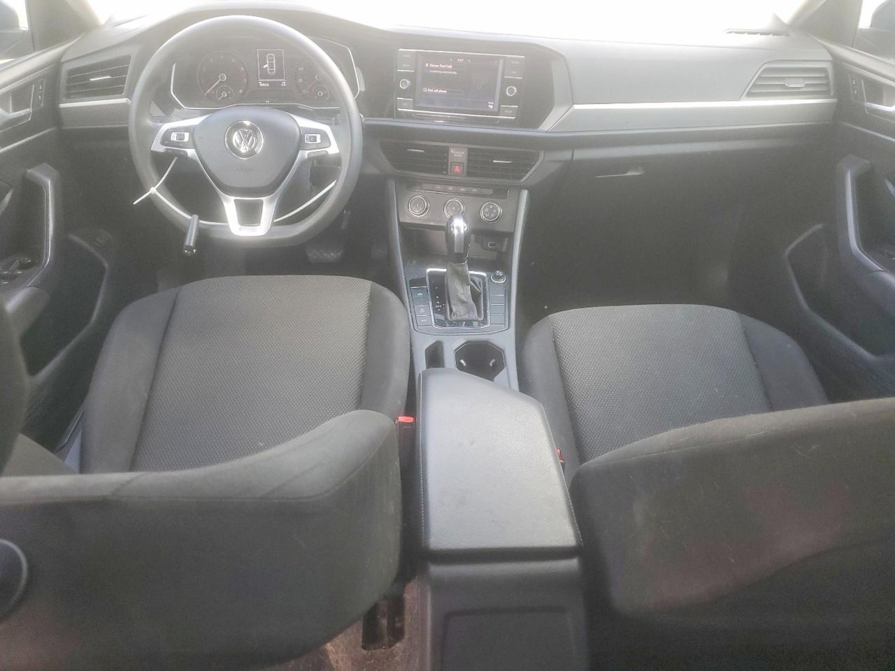Volkswagen Jetta S