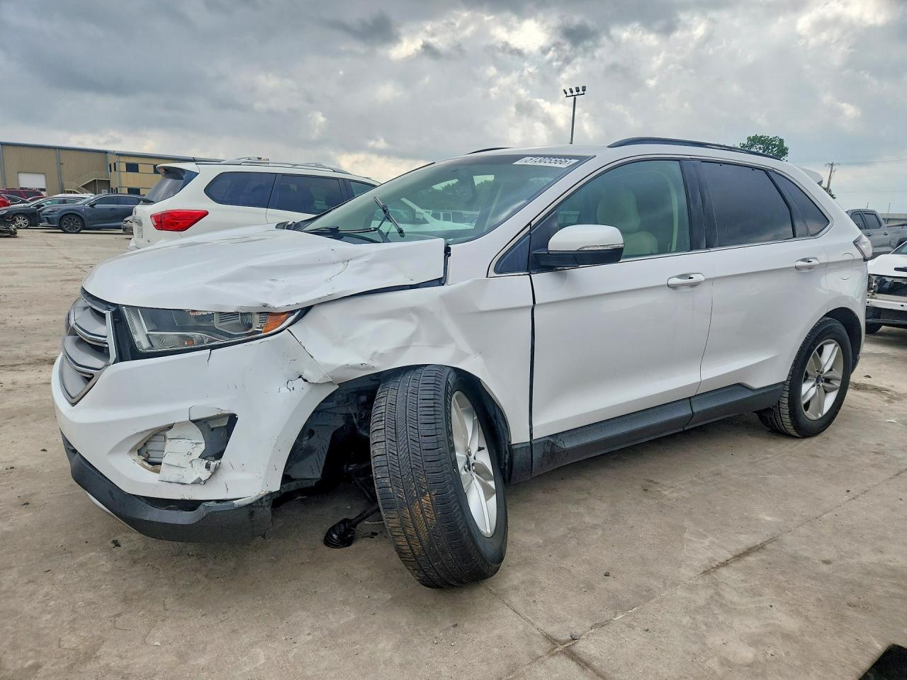 Salvage Ford Edge Image