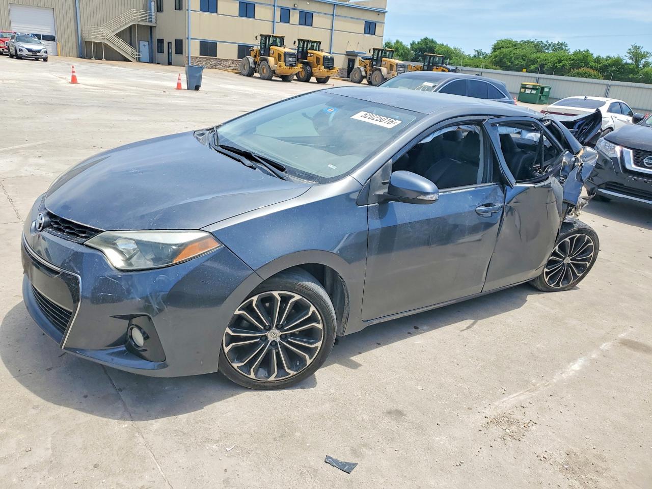 Salvage Toyota Corolla Image