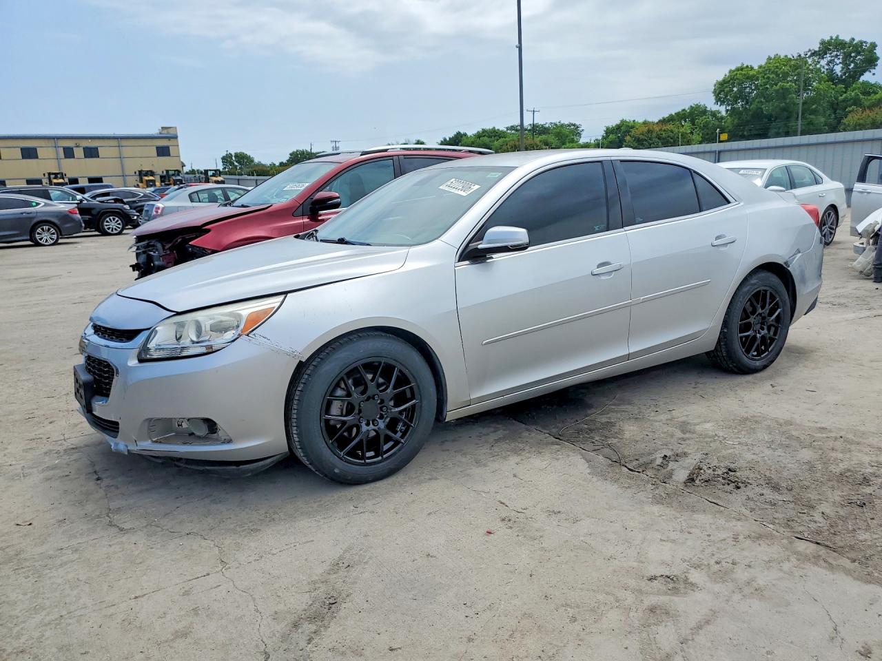 Salvage Chevrolet Malibu Image