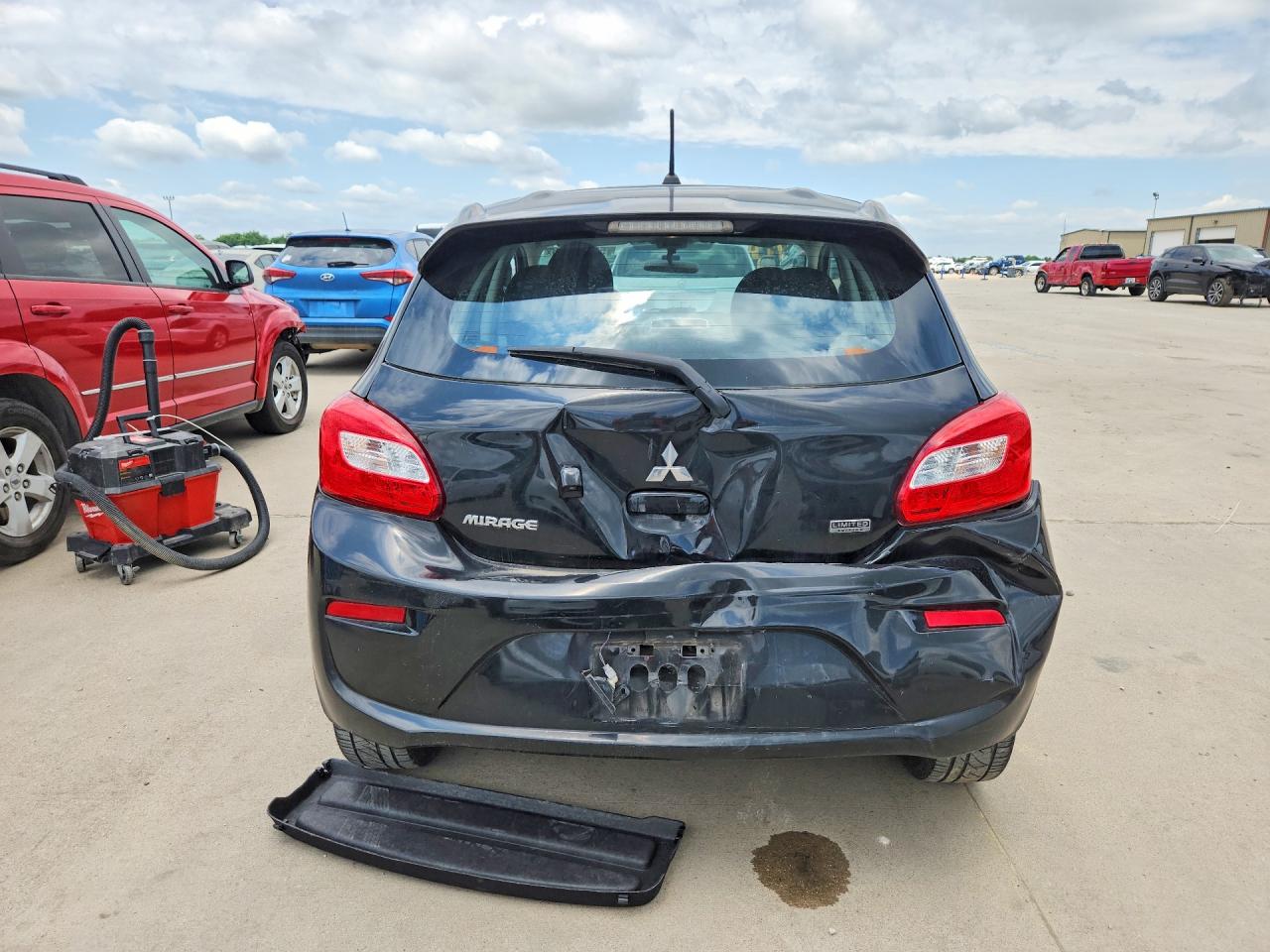 Mitsubishi Mirage Le