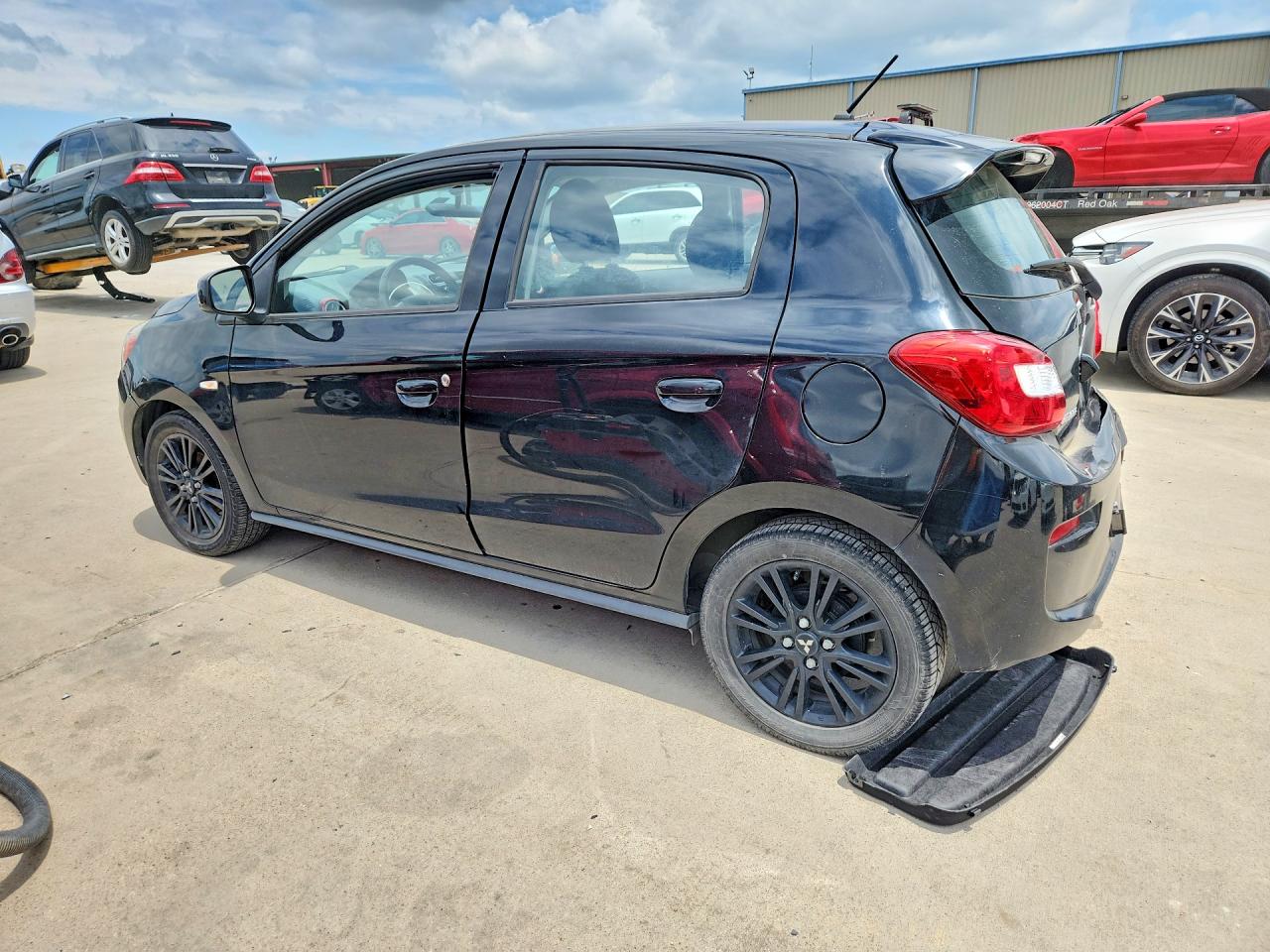 Mitsubishi Mirage Le