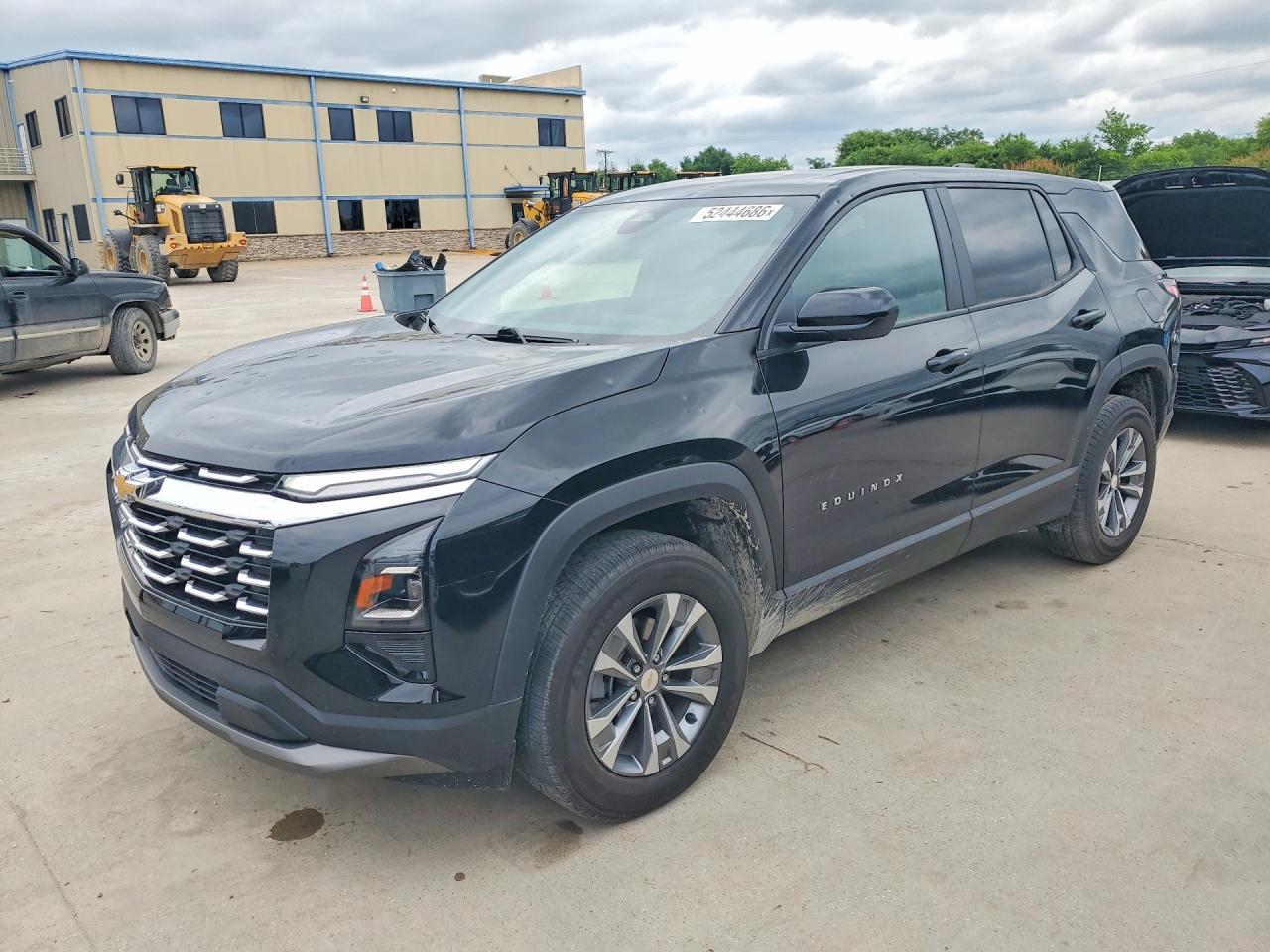 Salvage Chevrolet Equinox Image