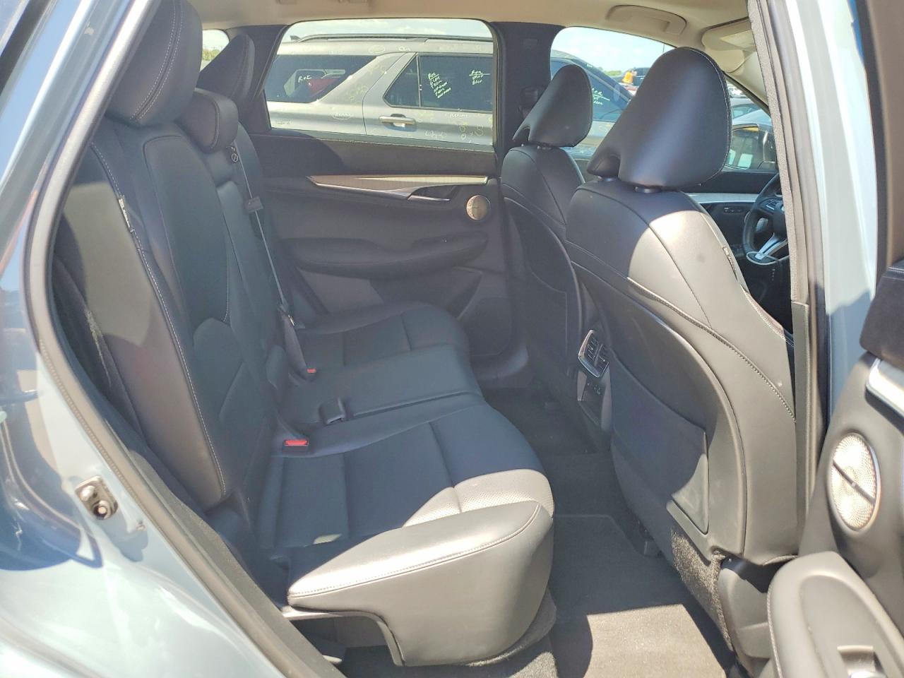 INFINITI Qx Sensory