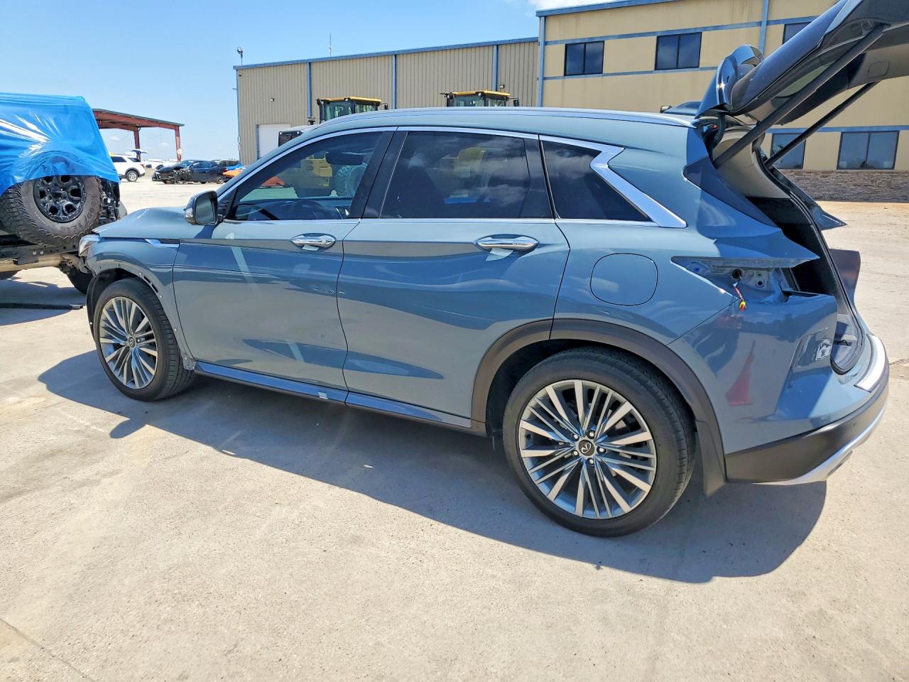 INFINITI Qx Sensory
