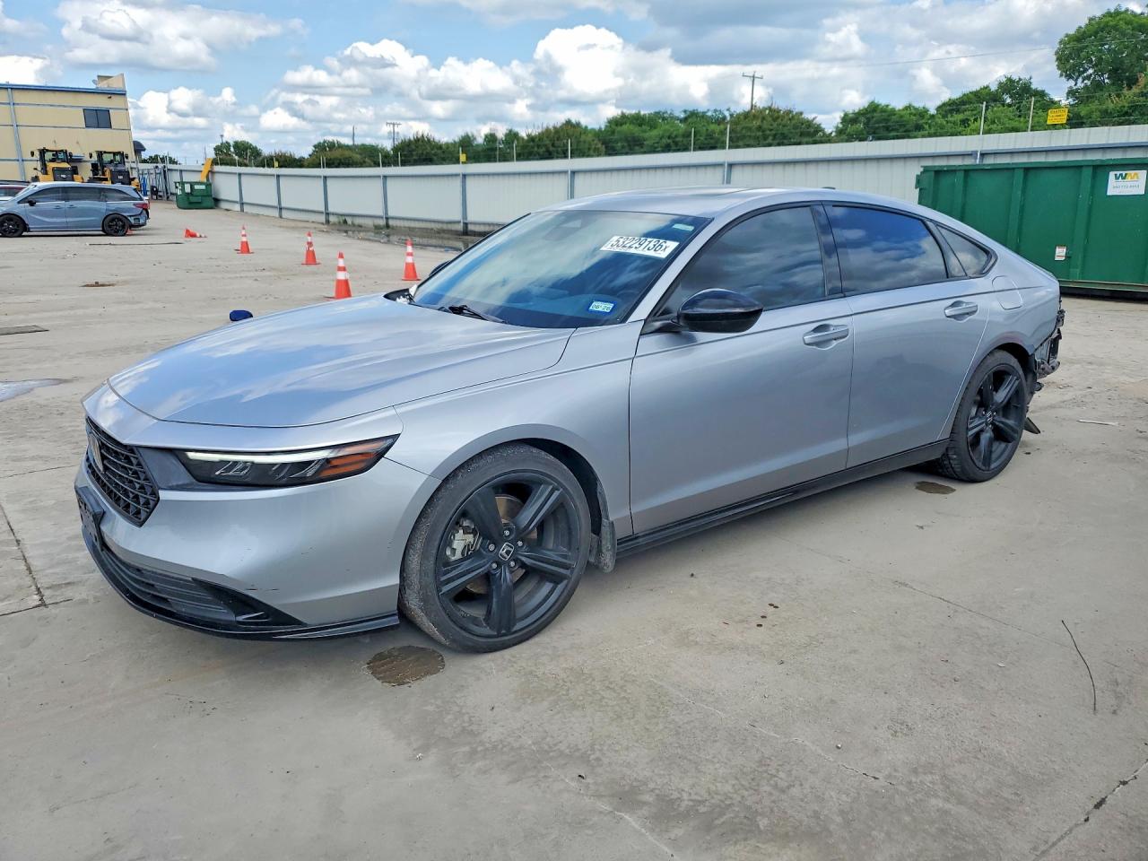 Salvage Honda Accord Image