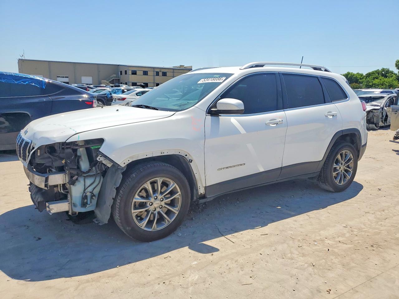 Salvage Jeep Cherokee Image