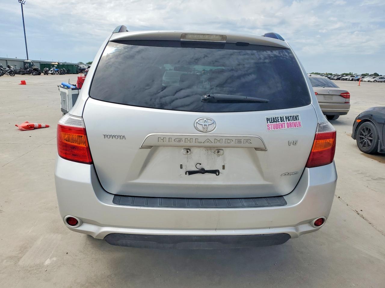 Toyota Highlander Base