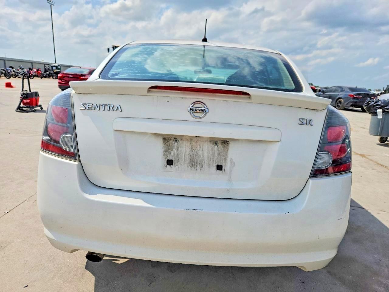 Nissan Sentra 2.0