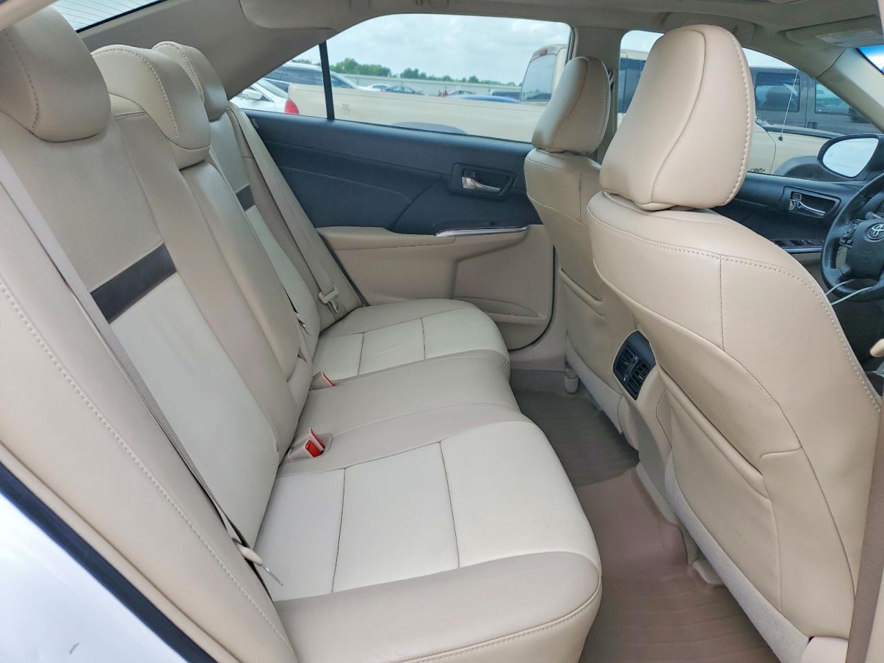Toyota Camry Xle V6
