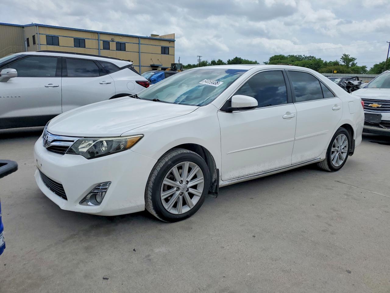 Salvage Toyota Camry Image