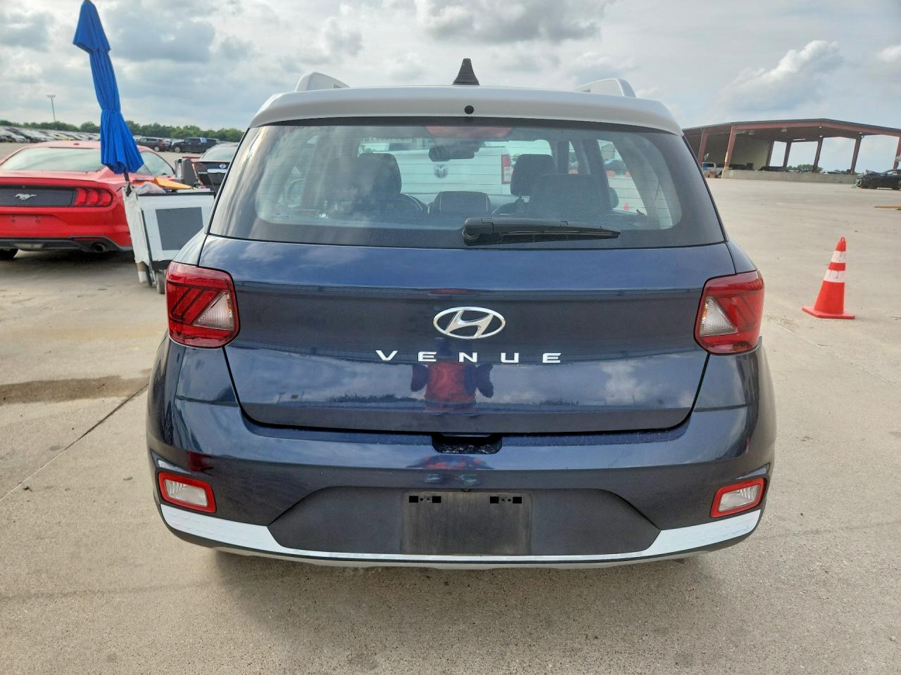 Hyundai Venue Deni Denim