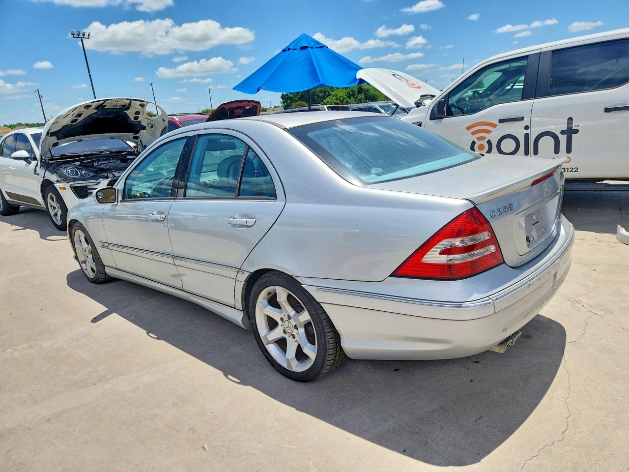 Mercedes-Benz C-Class 230