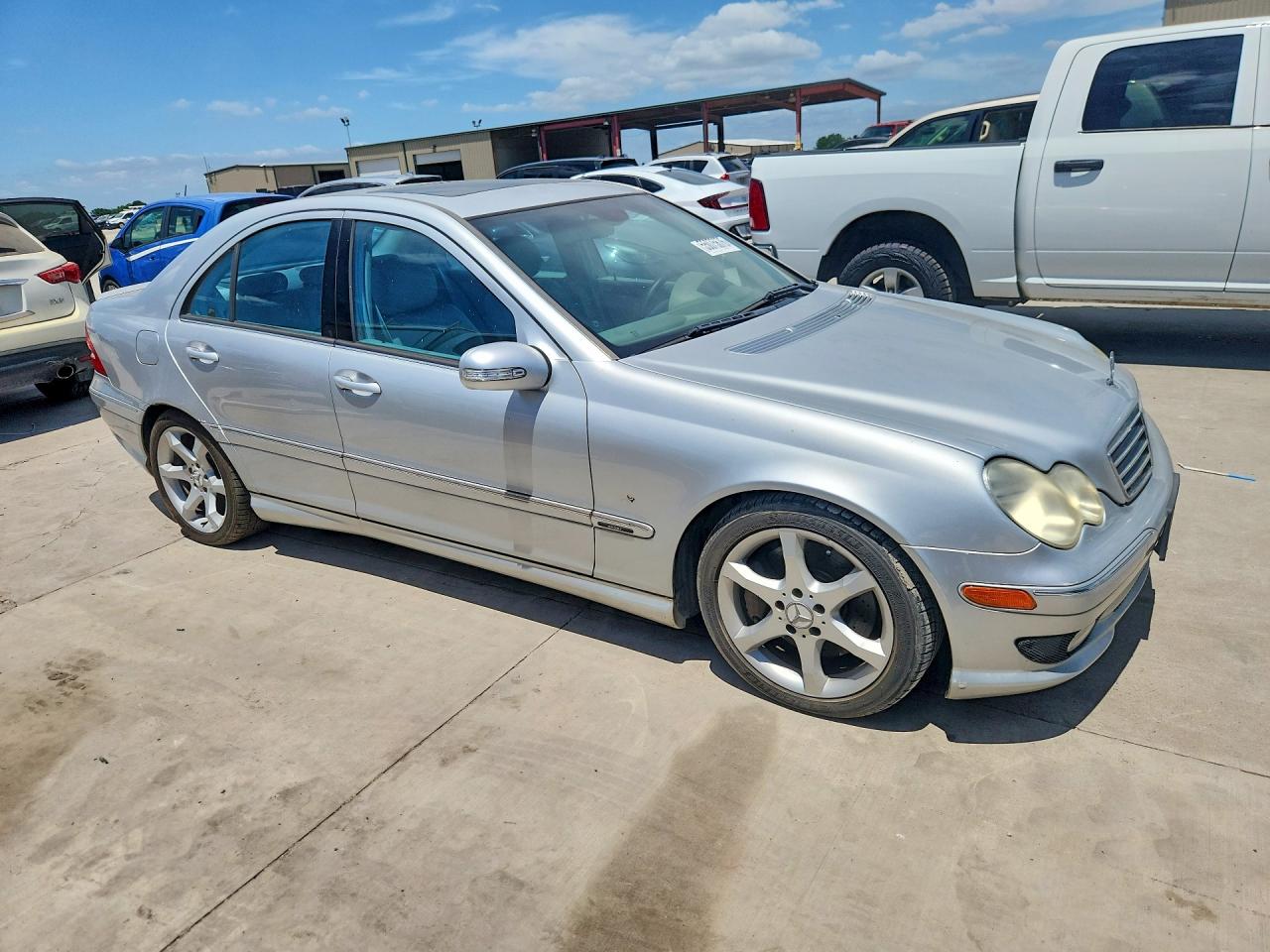 Mercedes-Benz C-Class 230