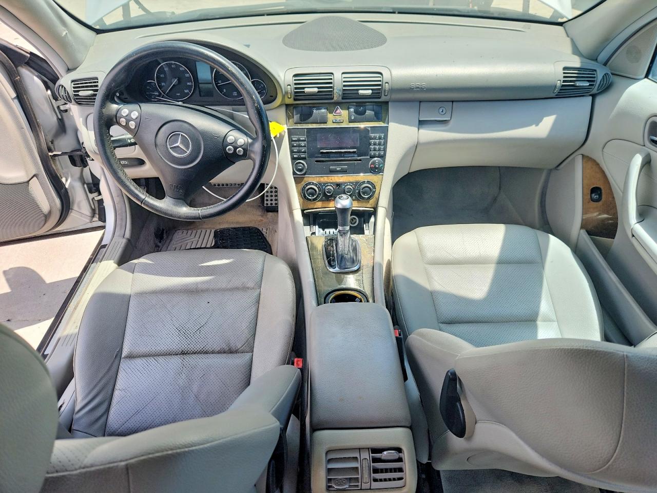 Mercedes-Benz C-Class 230
