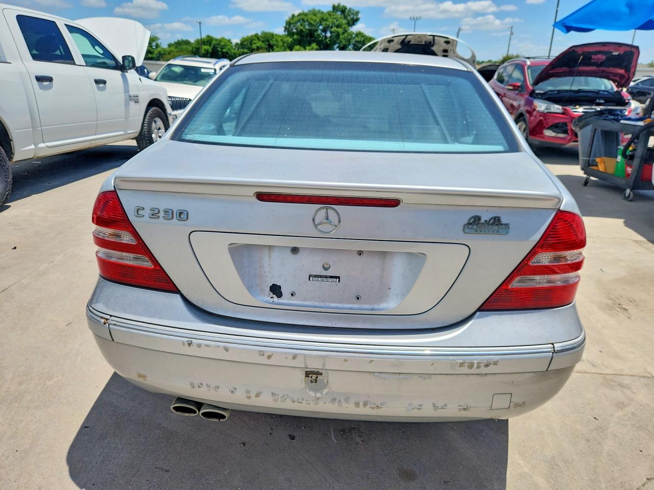 Mercedes-Benz C-Class 230