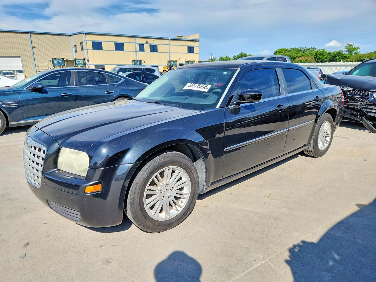 Salvage Chrysler 300 Image