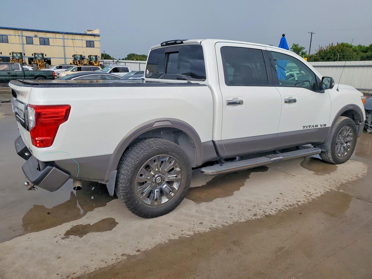 Nissan Titan Platinum Reserve