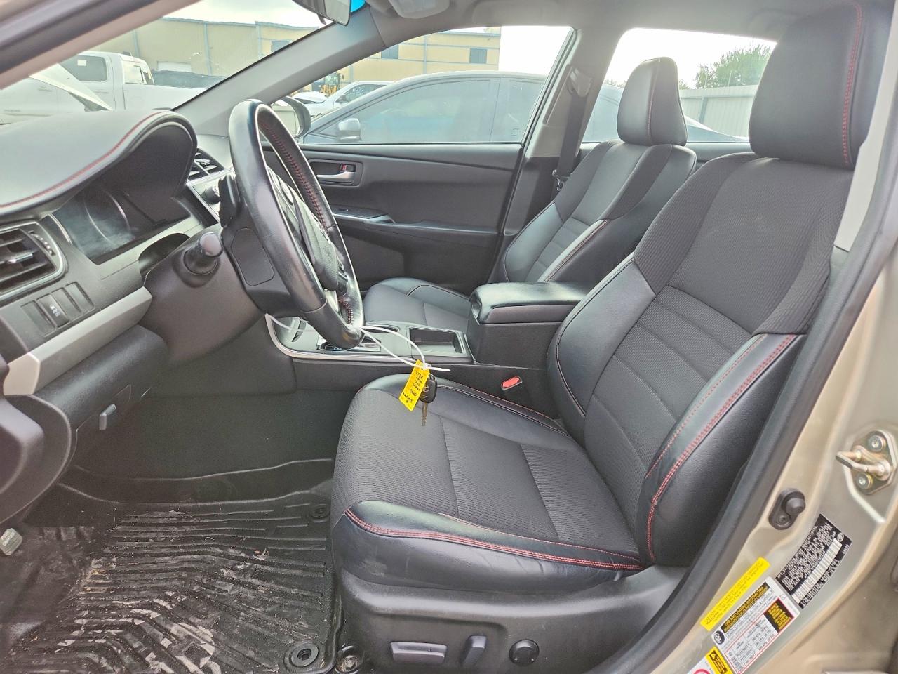 Toyota Camry Se