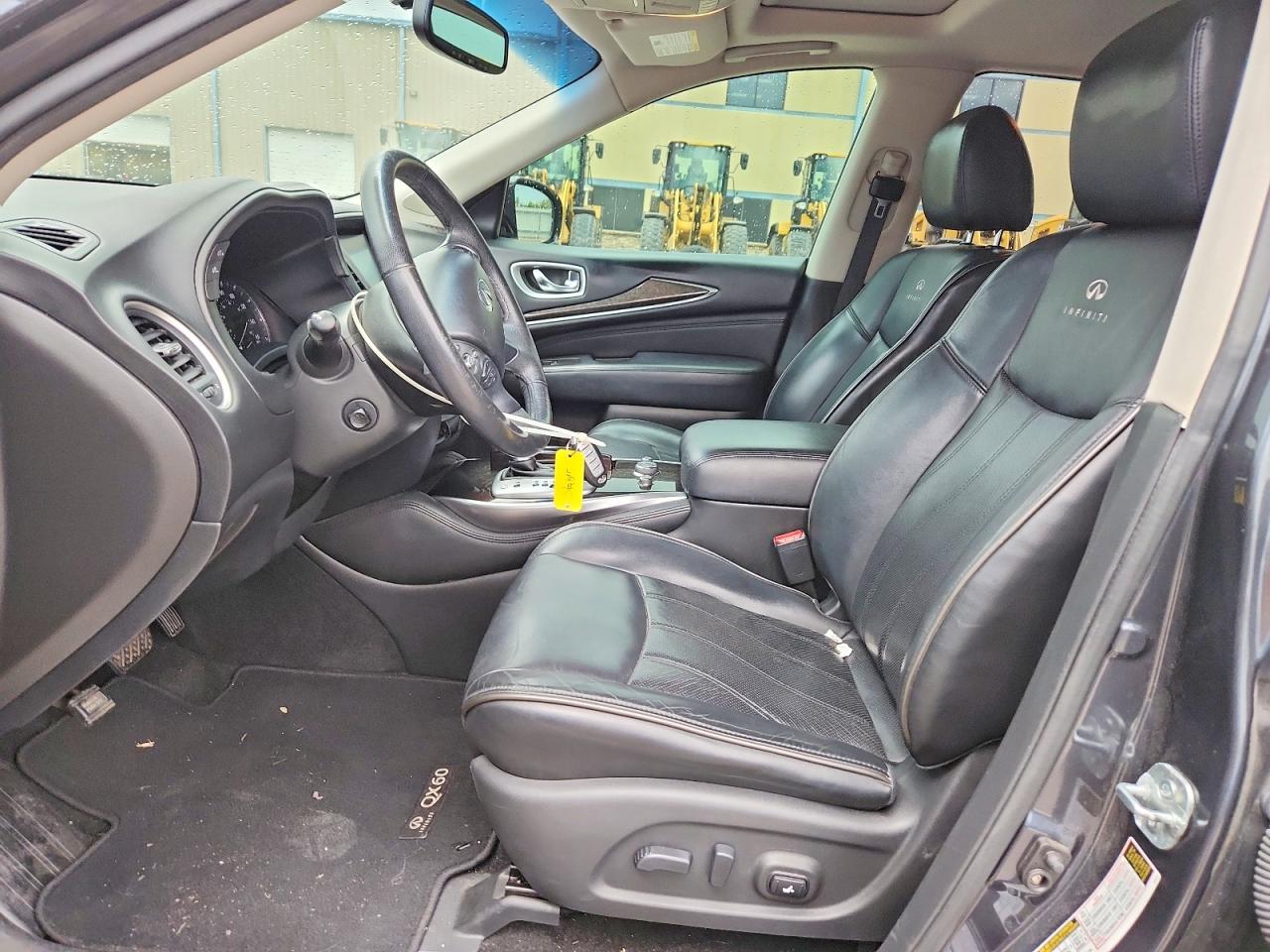 INFINITI Qx Base