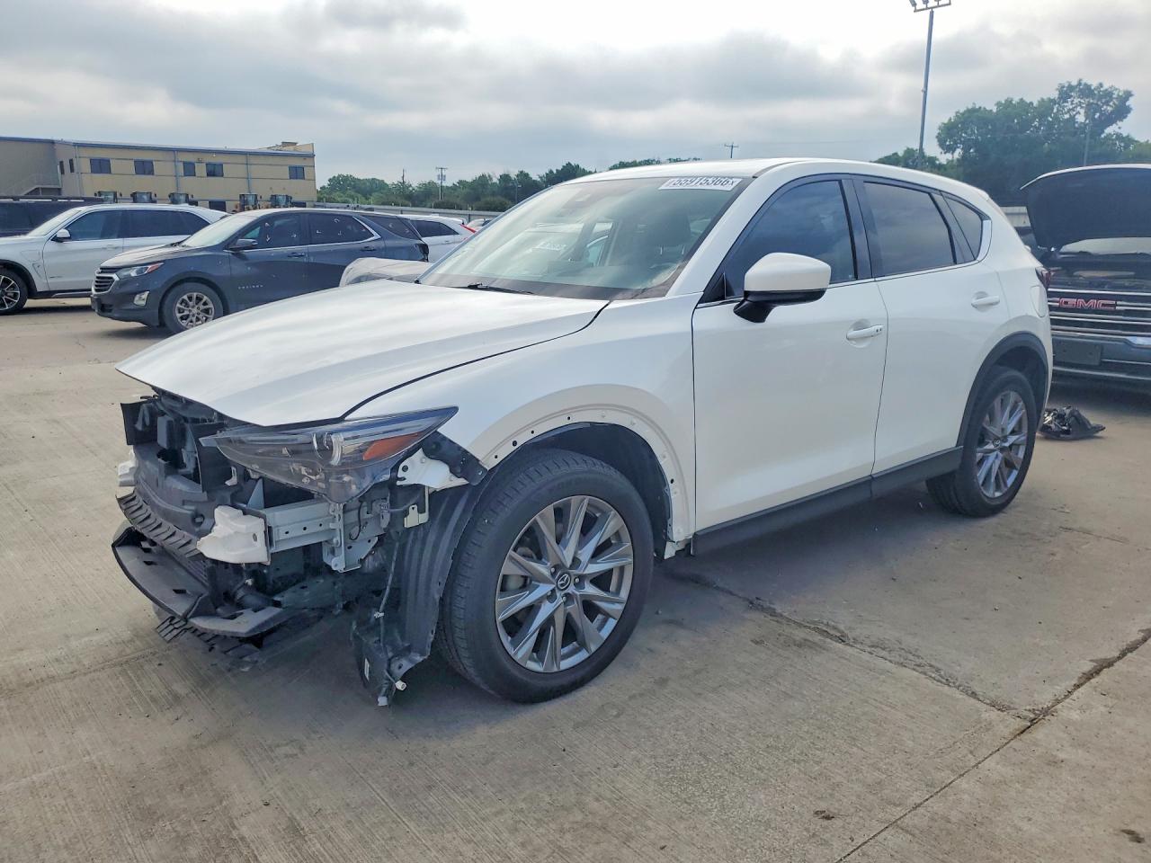 Salvage Mazda Cx Image