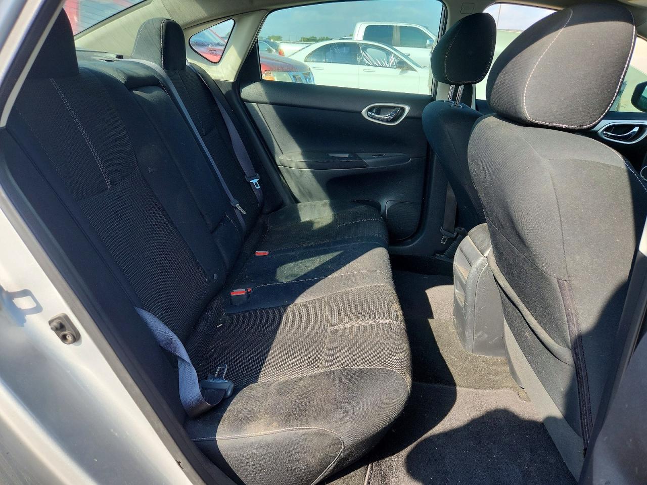 Nissan Sentra S