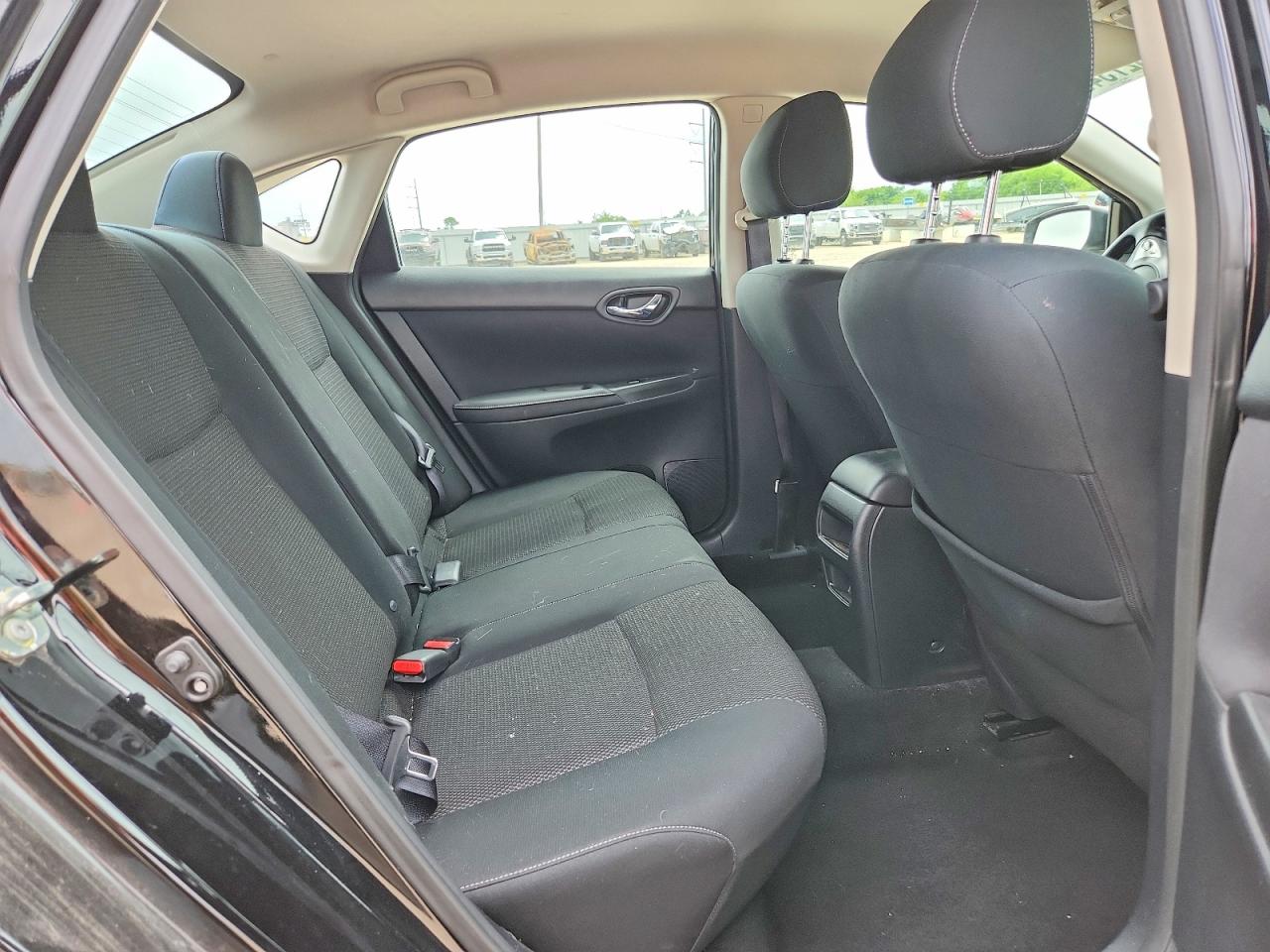 Nissan Sentra S