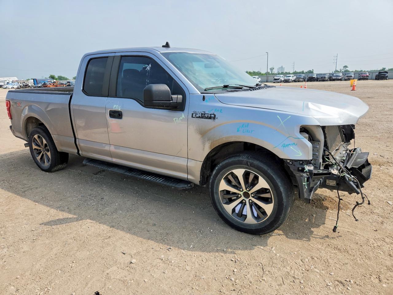 Ford F-150 Super Cab