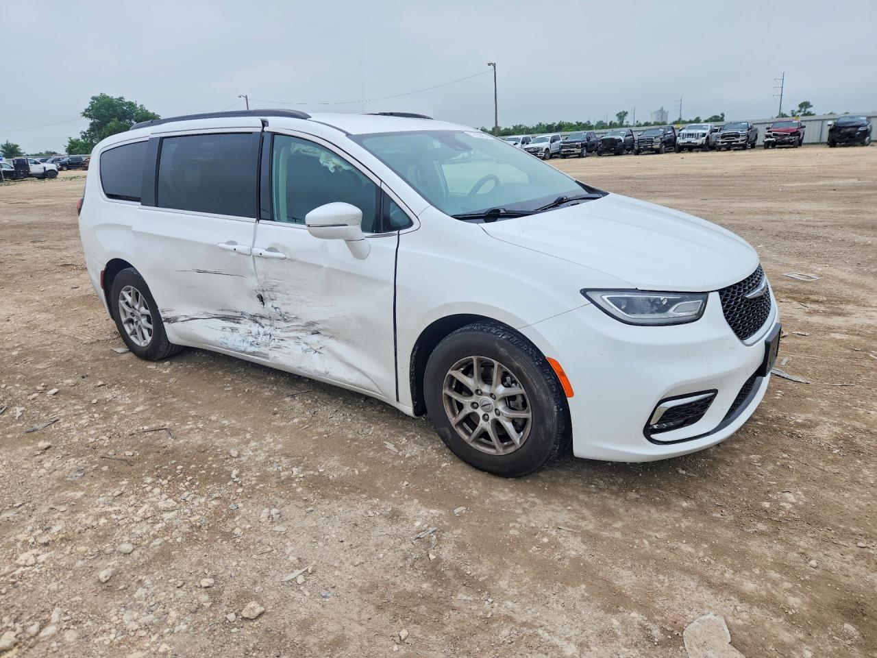 Chrysler Pacifica Touring L
