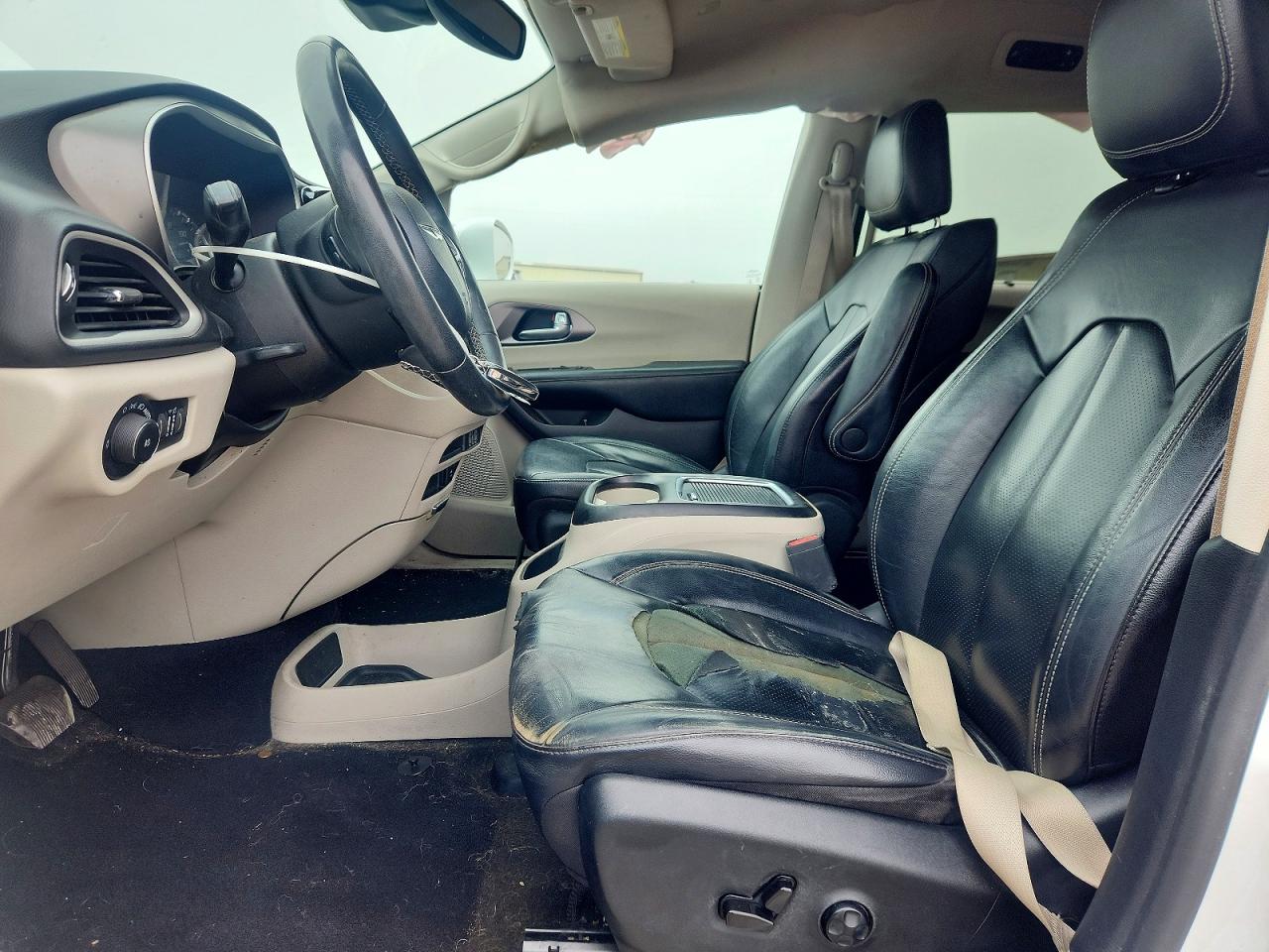 Chrysler Pacifica Touring L