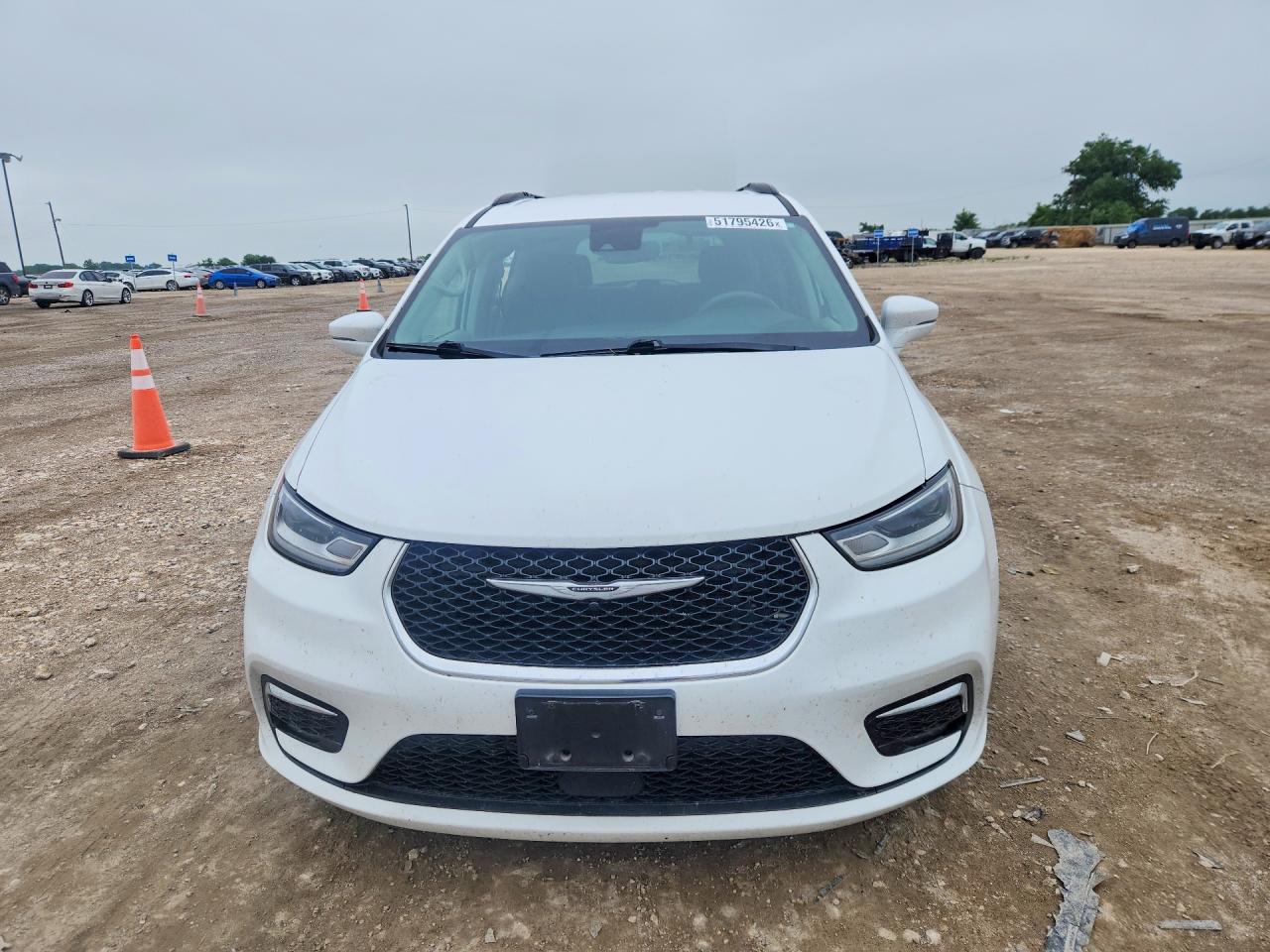 Chrysler Pacifica Touring L