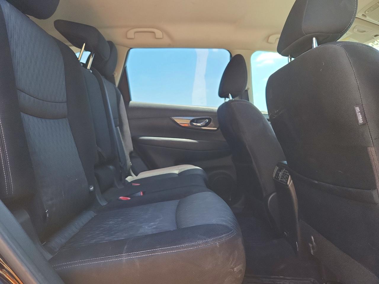 Nissan Rogue Sv